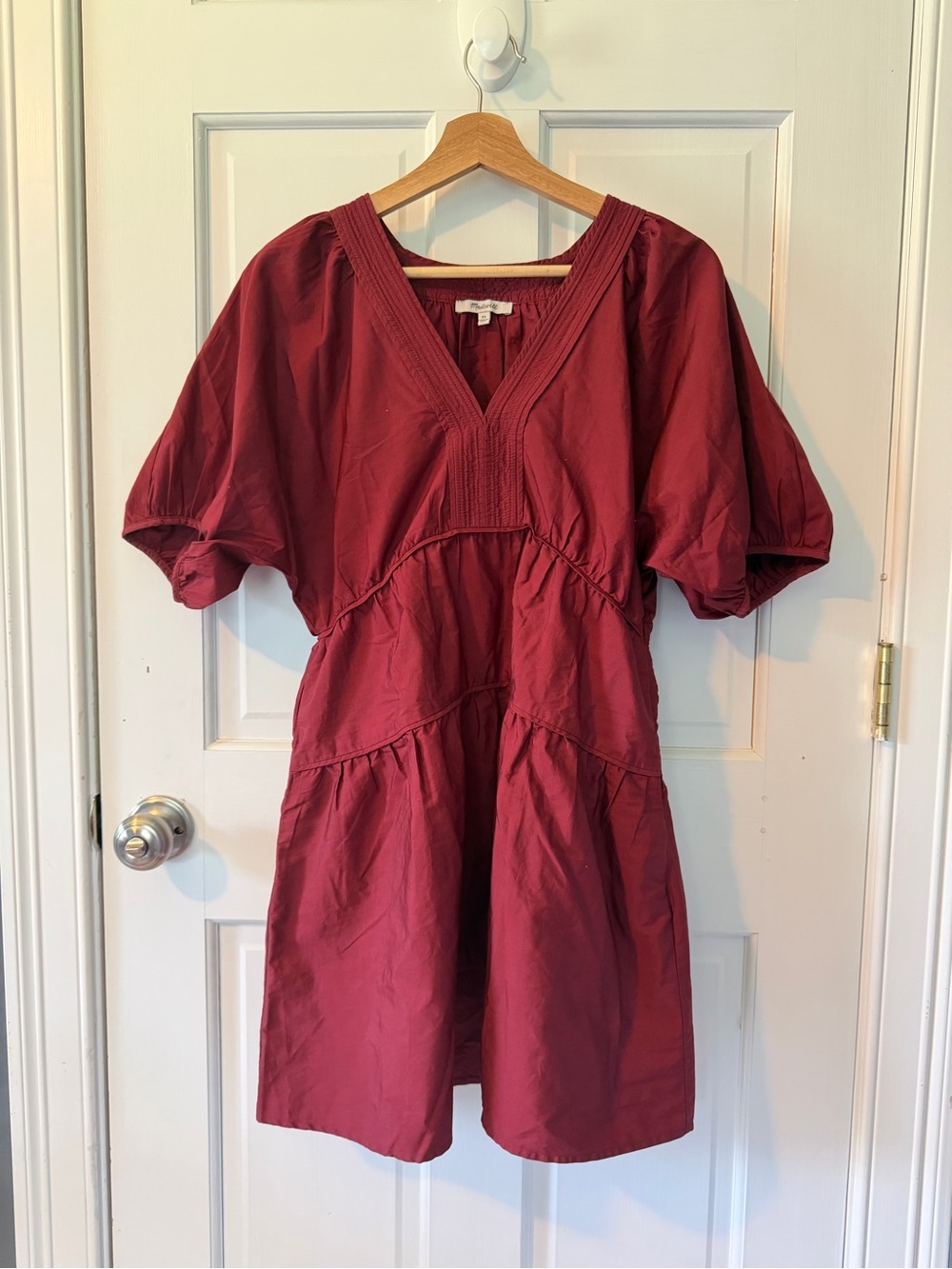 Madewell V-Neck Puff Sleeve Tiered Dress - Burgundy